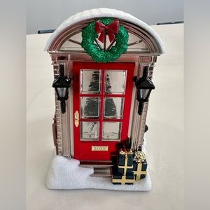 Brand new without tags 2022 light up Bath and Body works Christmas wallflower.